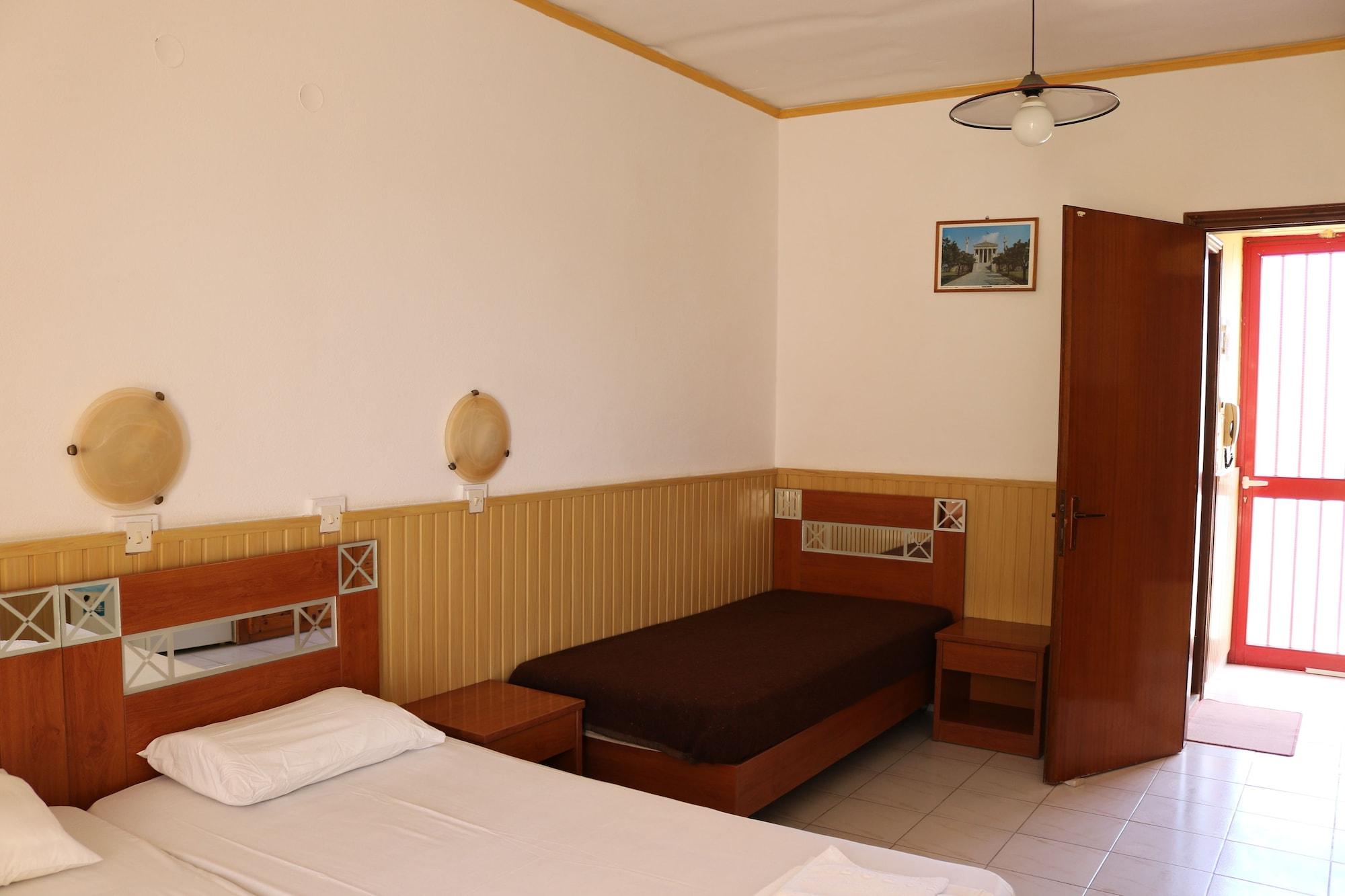 Golden Sun Aparthotel ตีกากี ภายนอก รูปภาพ