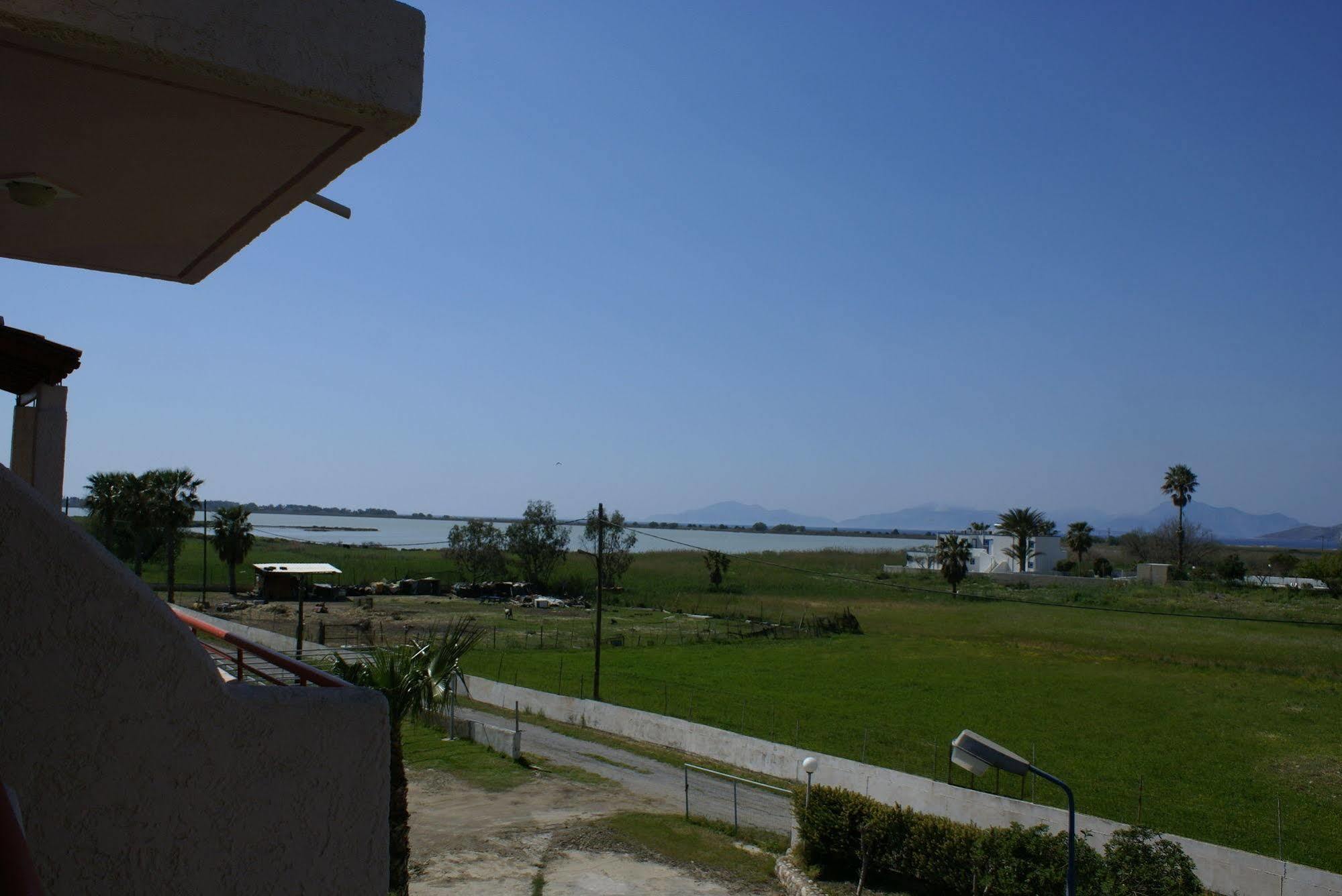 Golden Sun Aparthotel ตีกากี ภายนอก รูปภาพ